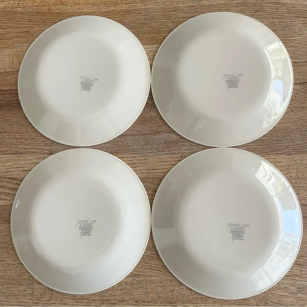 Corelle Farm Fresh Apple print 6.75 set of 4 dessert/salad/bread plates dishes